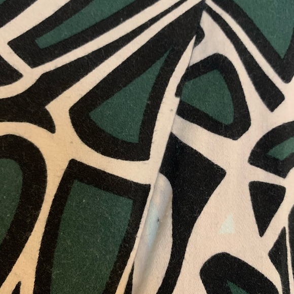 ‼️3/$30‼️ Super cute mini skirt - Picture 4 of 8